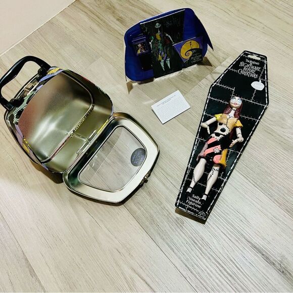 Vintage Disney Nightmare Before Christmas Sally doll, watch, magnet set - Picture 5 of 11